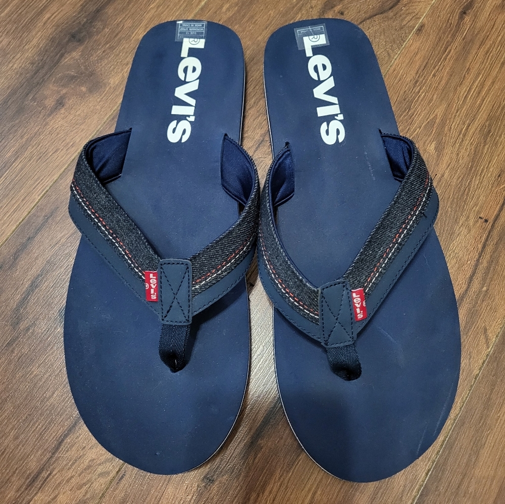 Levi's. Men's  Flip Flops